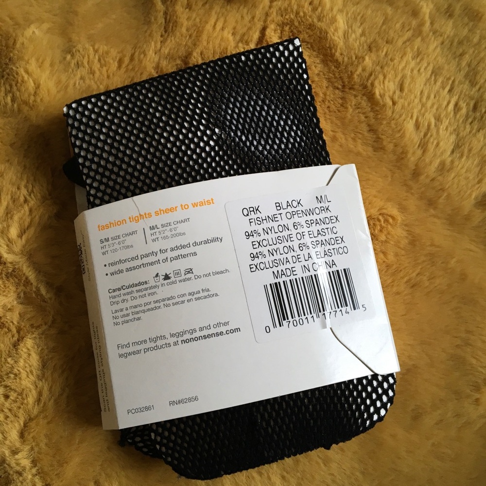 NWT FISHNET TIGHTS - Picture 3 of 3